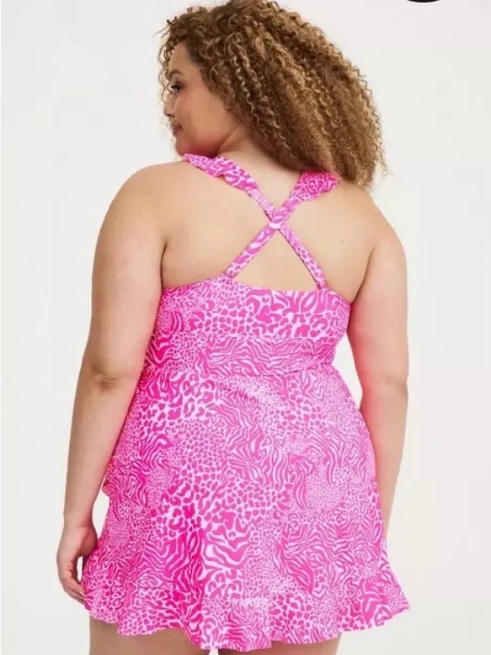 NWT Torrid Wireless Ruffle Swim Dress